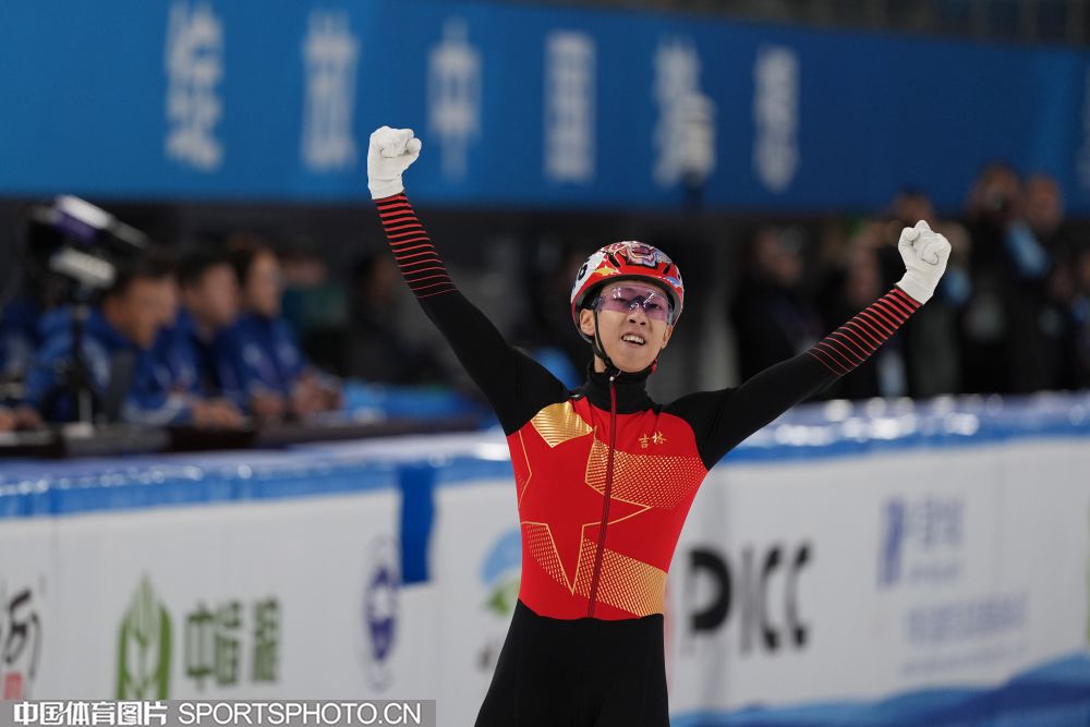 天空体育：莫拉塔左腿内收肌损伤，预计将伤停4至6周