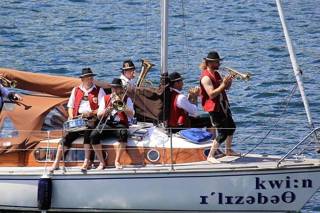 方带着季后 方带着季后